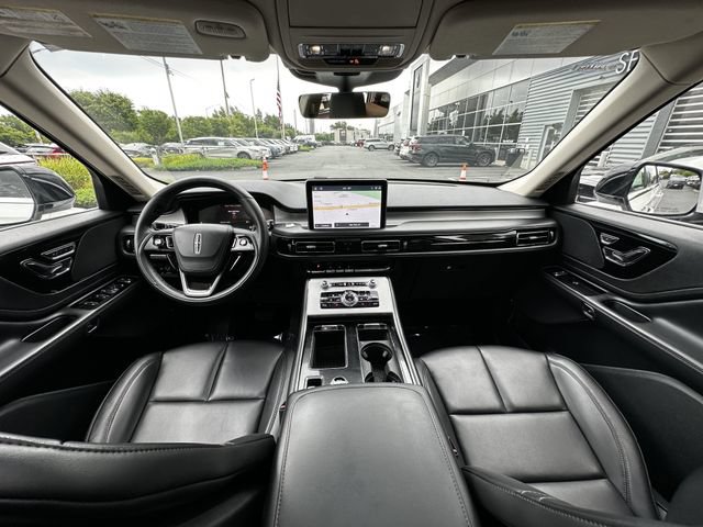 Certified 2023 Lincoln Aviator AWD w/ Premium Package image 3