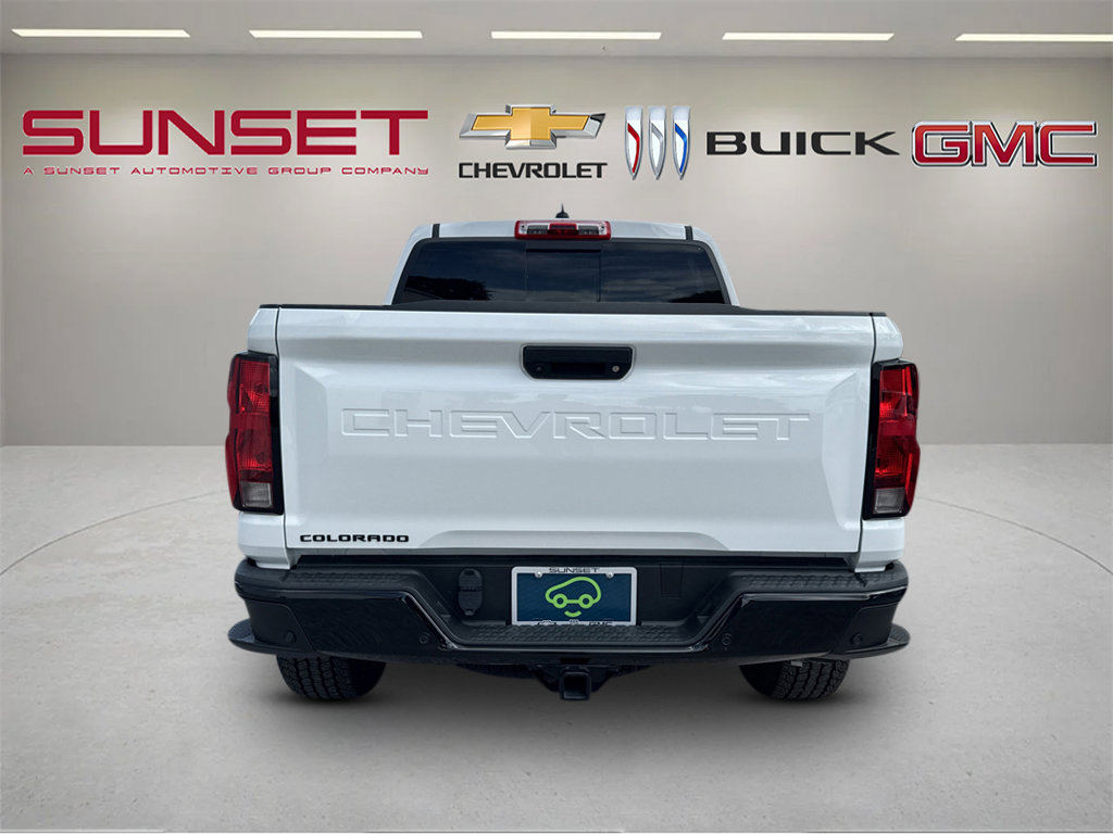 Certified 2024 Chevrolet Colorado Trail Boss w/ LPO, Dark Essentials Package AWD/4WD image 5