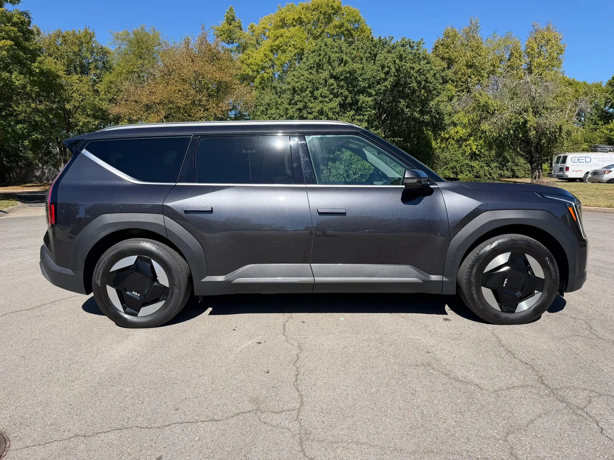 Used 2024 Kia EV9 Wind AWD/4WD image 4