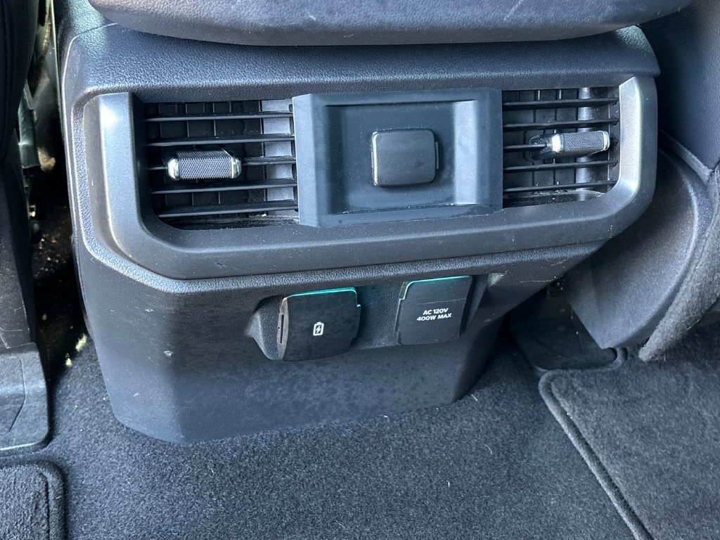Used 2024 Ford F150 Lariat AWD/4WD image 22