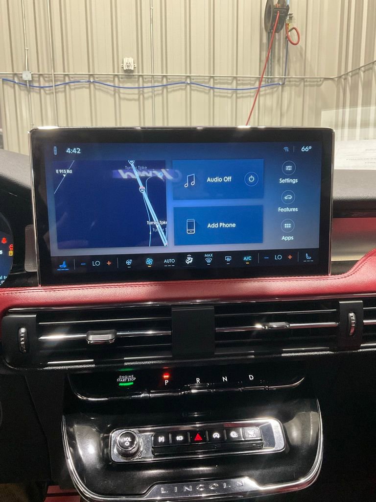 Used 2023 Lincoln Corsair Reserve w/ Equipment Group 201A image 16