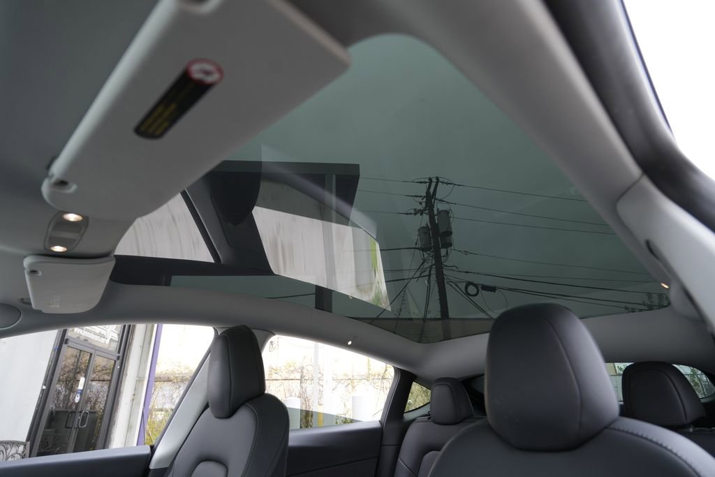 Used 2020 Tesla Model Y Performance image 18