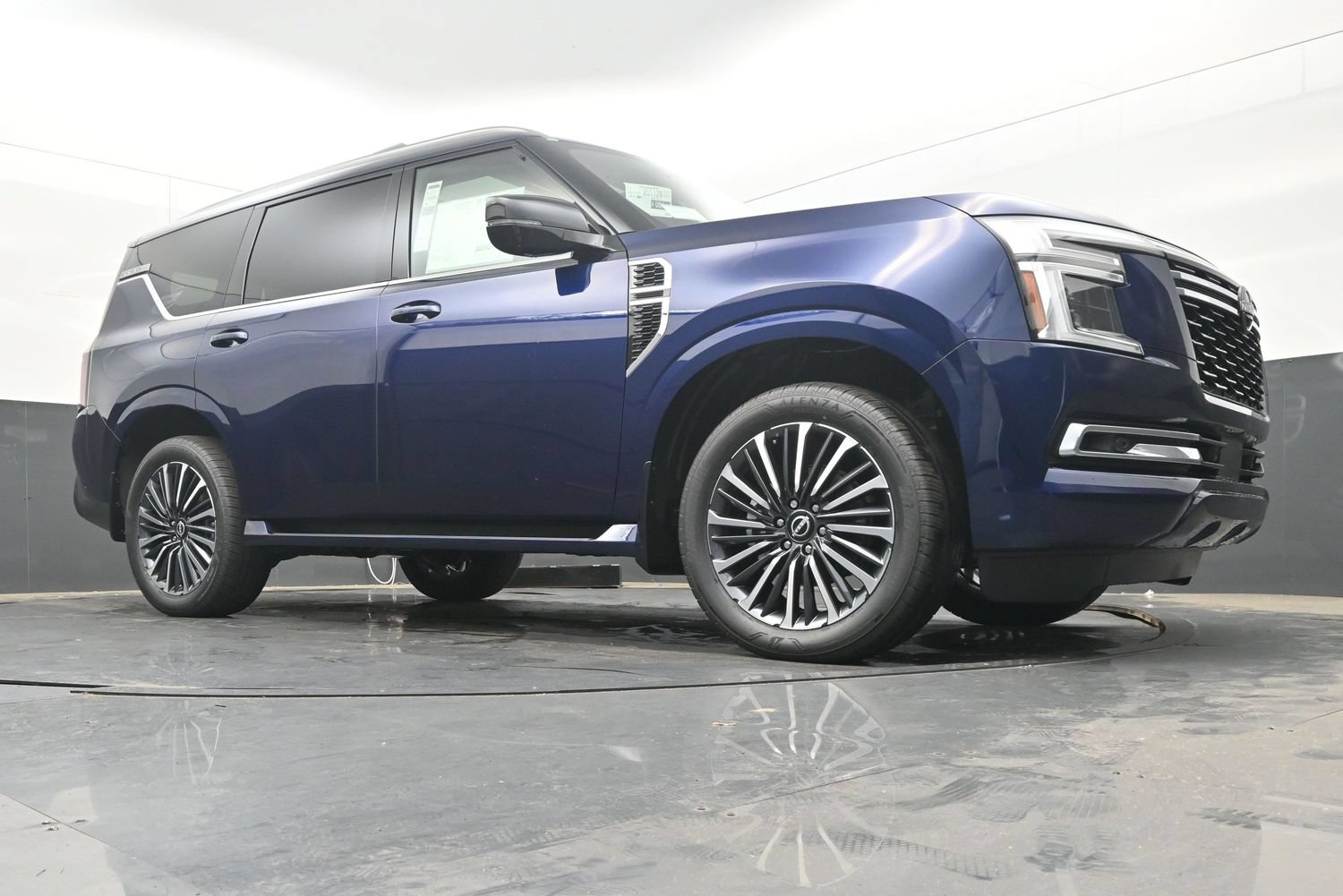 New 2025 Nissan Armada Platinum Reserve AWD/4WD image 25