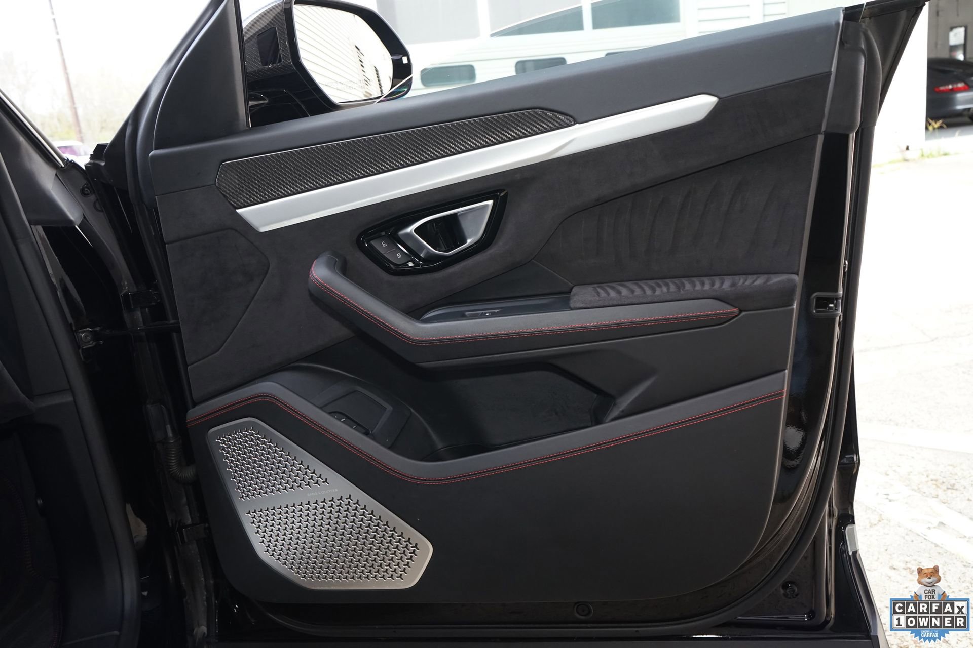 Used 2021 Lamborghini Urus image 29