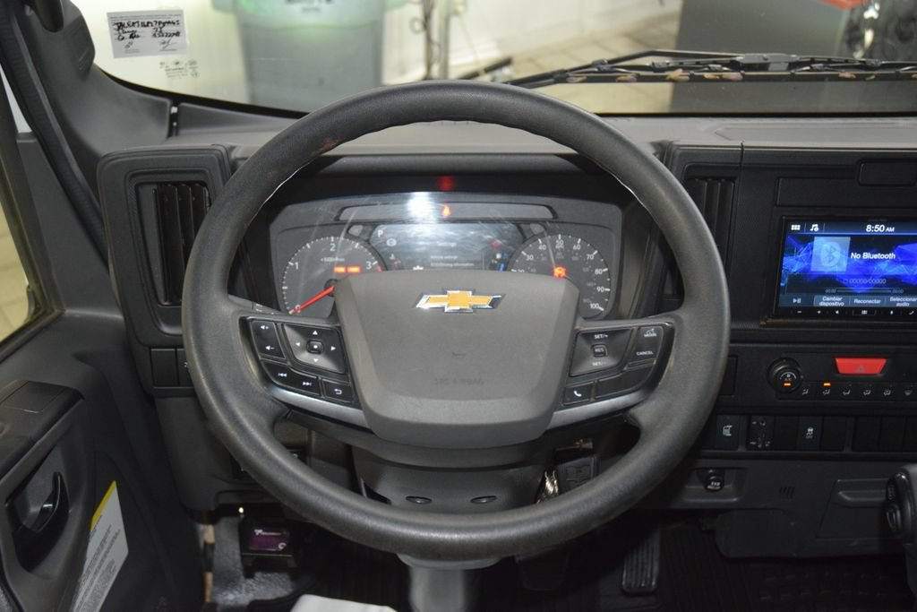 Used 2025 Chevrolet Low Cab Forward 5500XD RWD image 22
