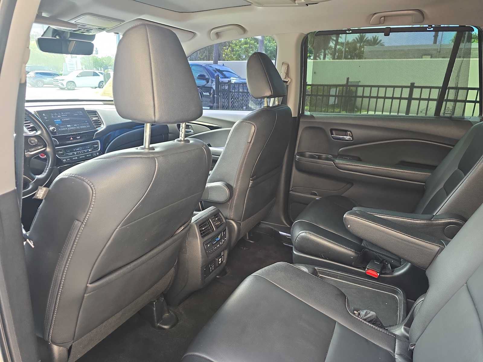 Used 2020 Honda Pilot Touring image 14