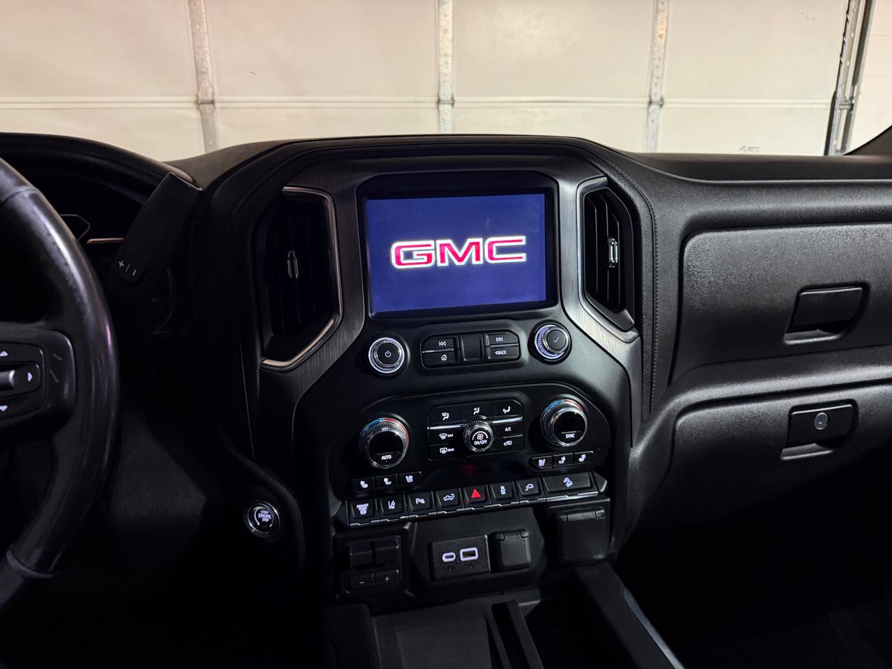 Used 2020 GMC Sierra 2500 Denali AWD/4WD image 14