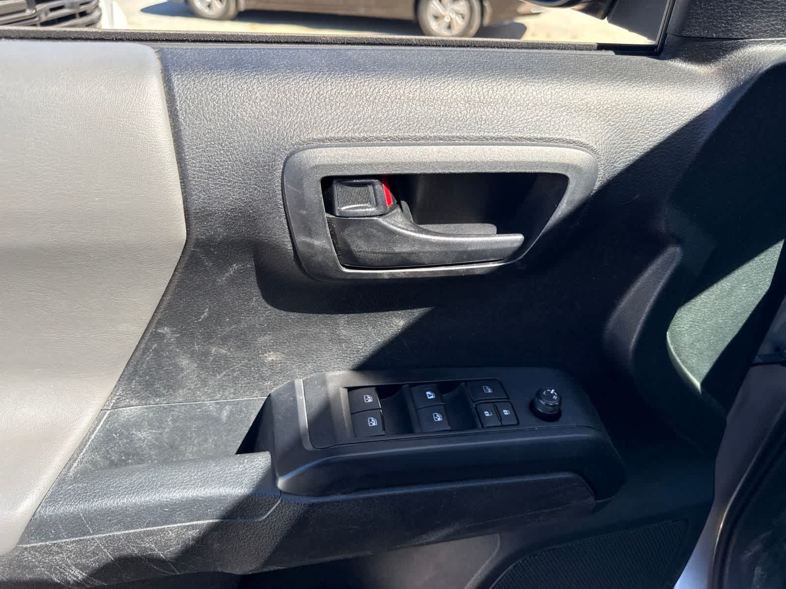 Used 2021 Toyota Tacoma SR w/ SR Convenience Package RWD image 15