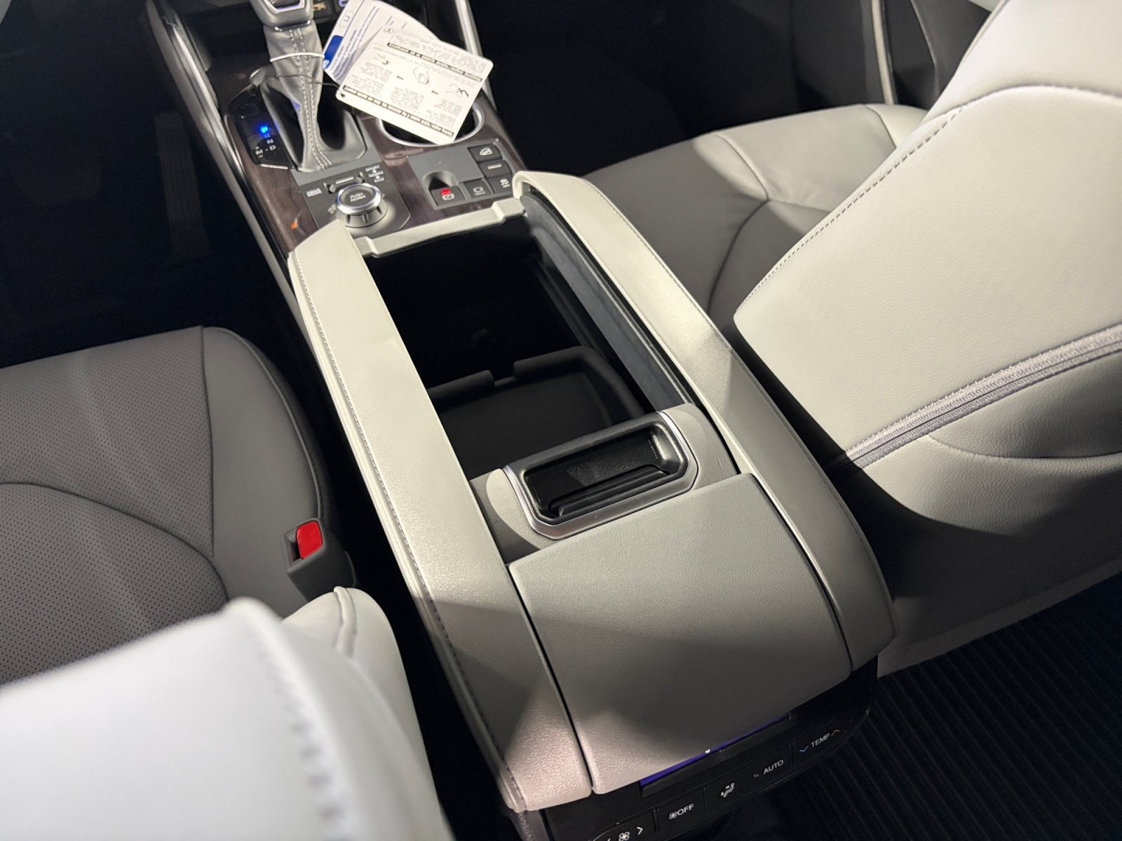 New 2026 Toyota Highlander Limited AWD/4WD image 15