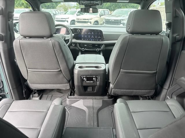 New 2026 Chevrolet Suburban Z71 w/ Comfort Package AWD/4WD image 16