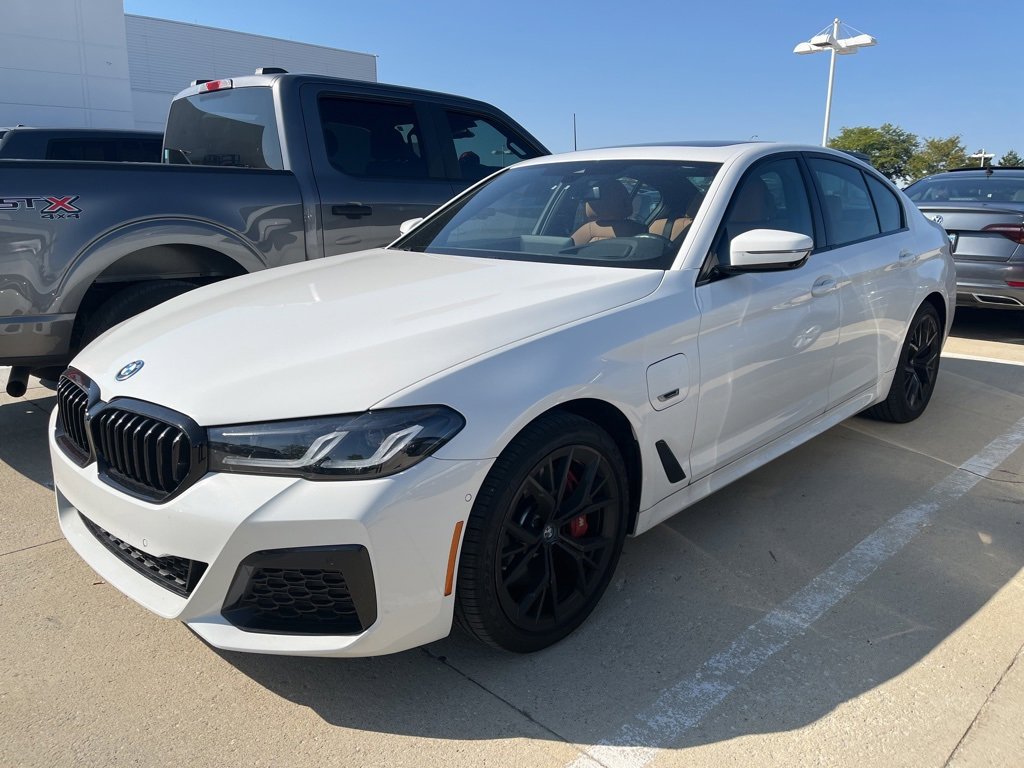 Certified 2023 BMW 530e xDrive w/ Premium Package