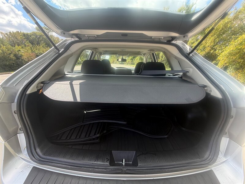 Used 2010 Subaru Impreza 2.5i Premium AWD/4WD image 7