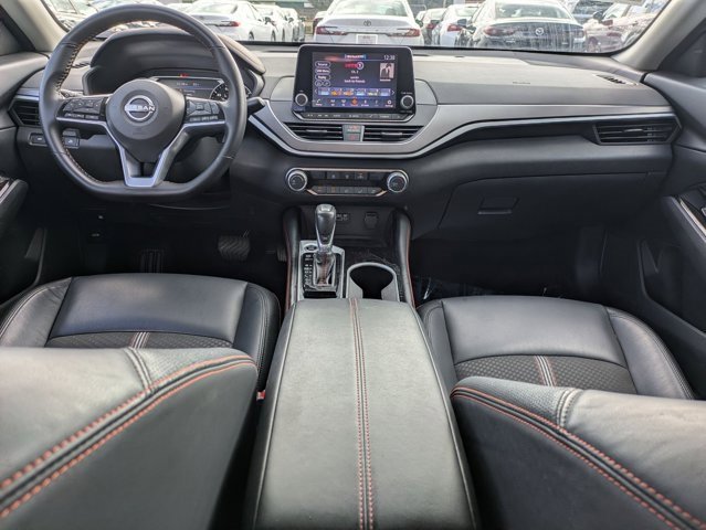 Used 2025 Nissan Altima 2.5 SR image 25