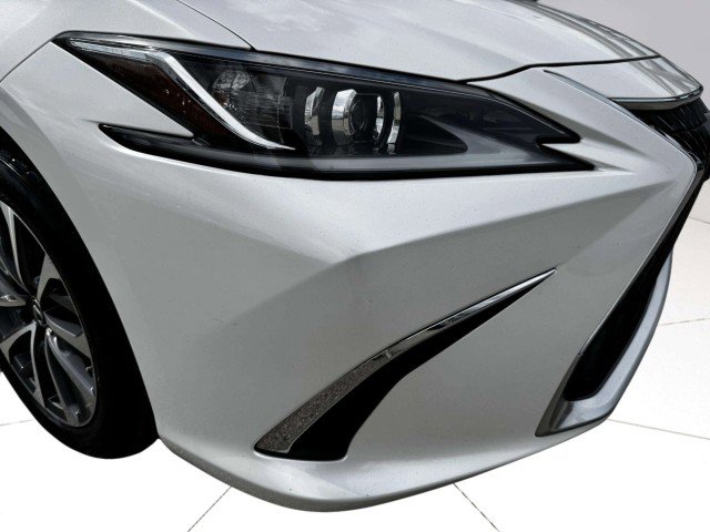 Used 2023 Lexus ES 350 image 10