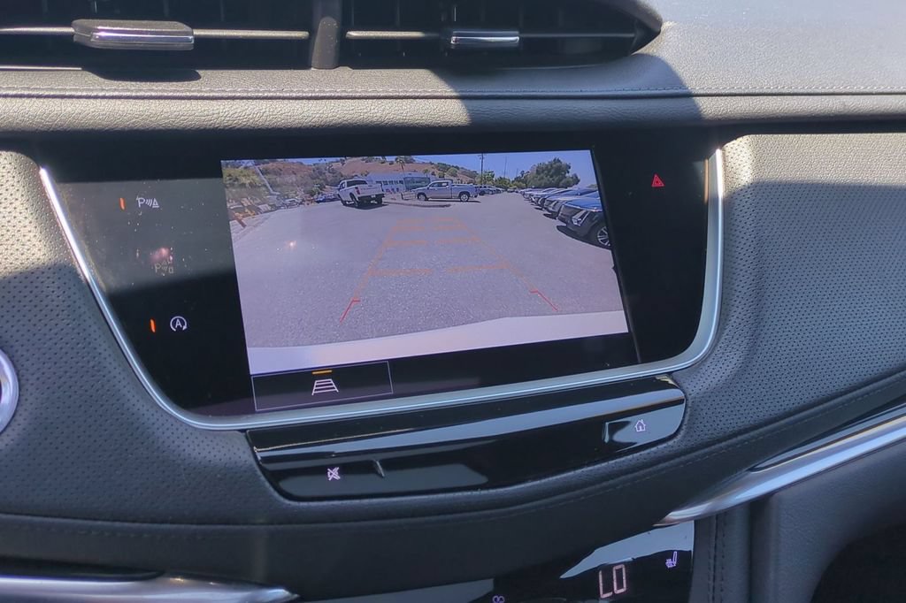 Used 2022 Cadillac XT5 Premium Luxury AWD/4WD image 12