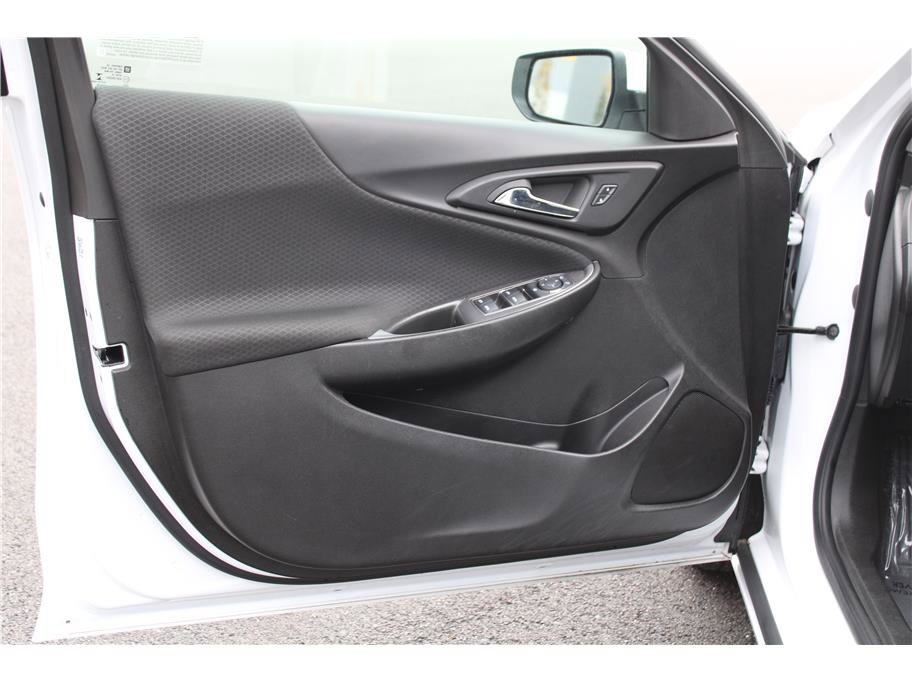 Used 2024 Chevrolet Malibu LT image 7