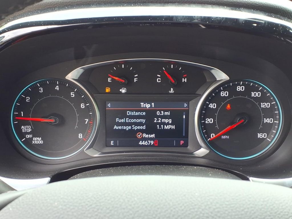 Certified 2023 Chevrolet Traverse LT AWD/4WD image 14