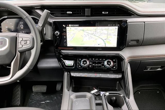 New 2026 GMC Sierra 2500 AT4 w/ AT4 Premium Plus Package AWD/4WD image 8