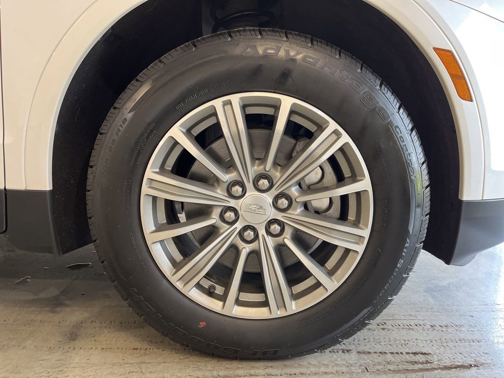 Used 2018 Cadillac XT5 Luxury w/ Driver Awareness Package image 9