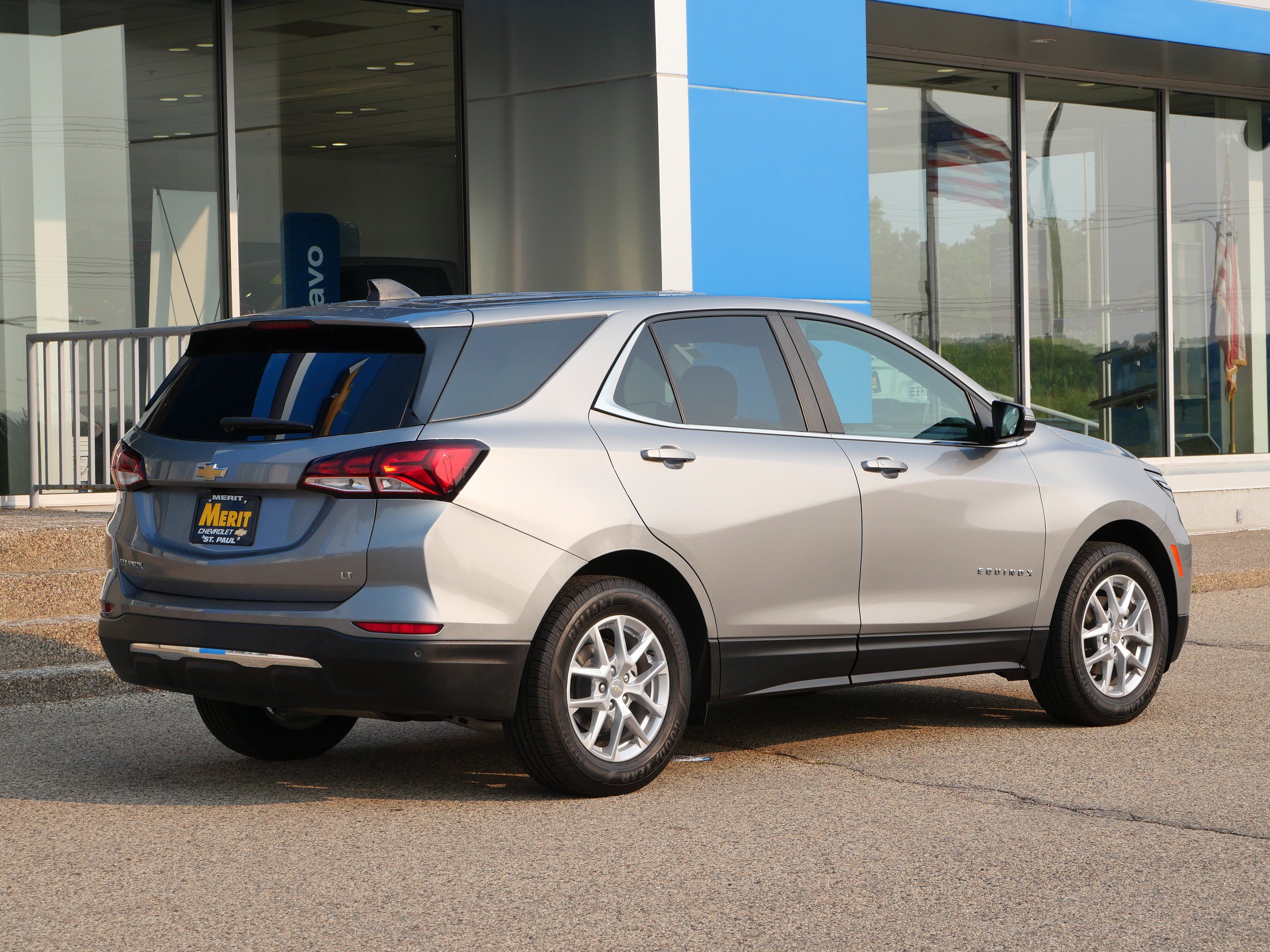 Certified 2023 Chevrolet Equinox LT FWD image 3