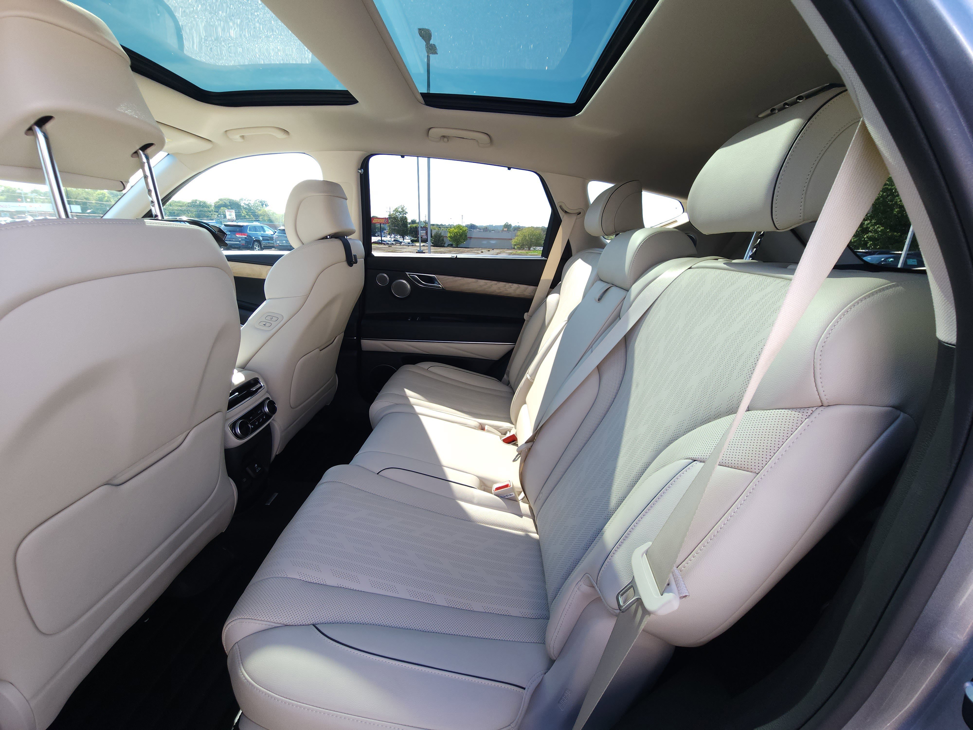 Used 2024 Genesis GV80 3.5T w/ Advanced Package image 16