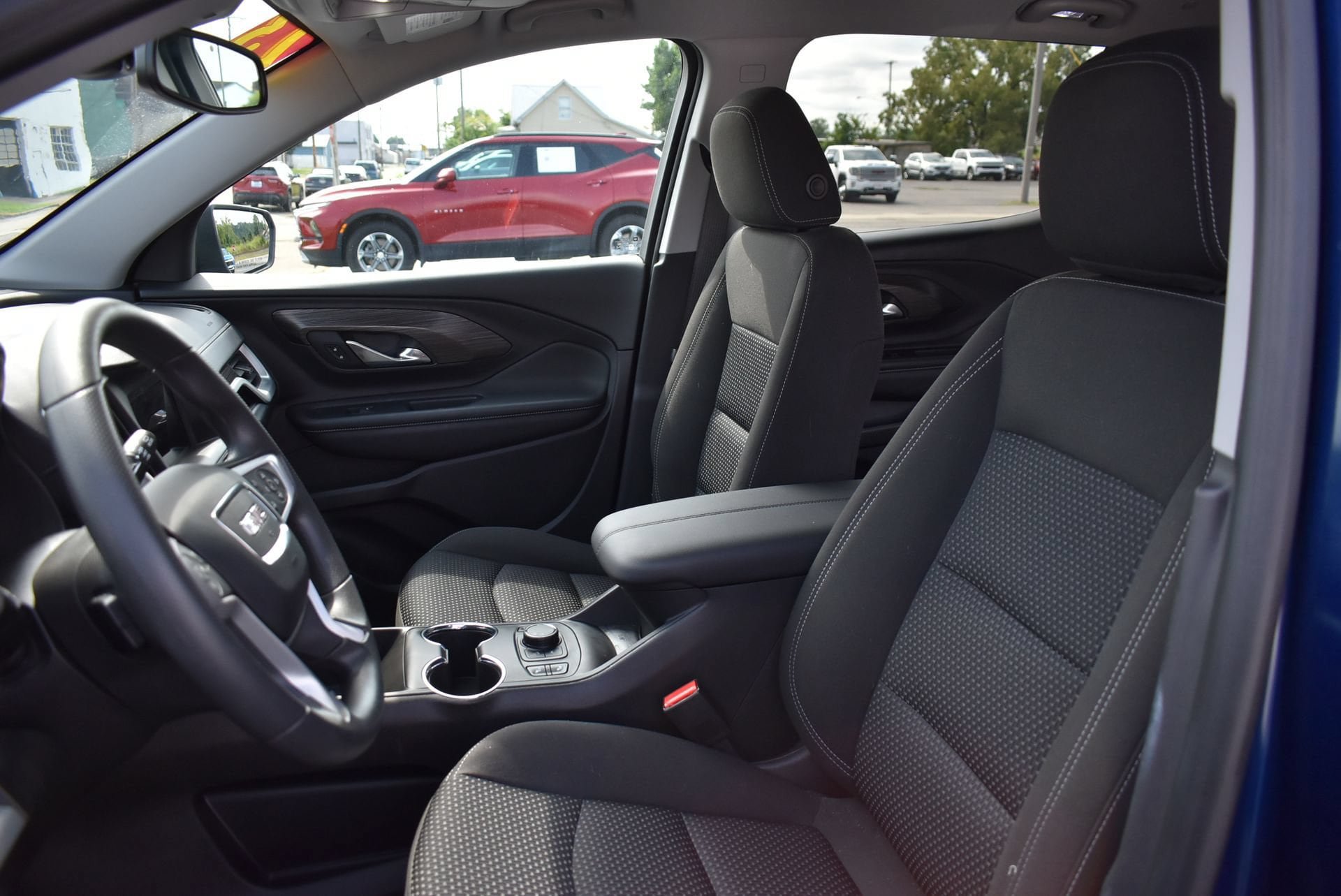 Used 2023 GMC Terrain SLE w/ Driver Convenience Package AWD/4WD image 14