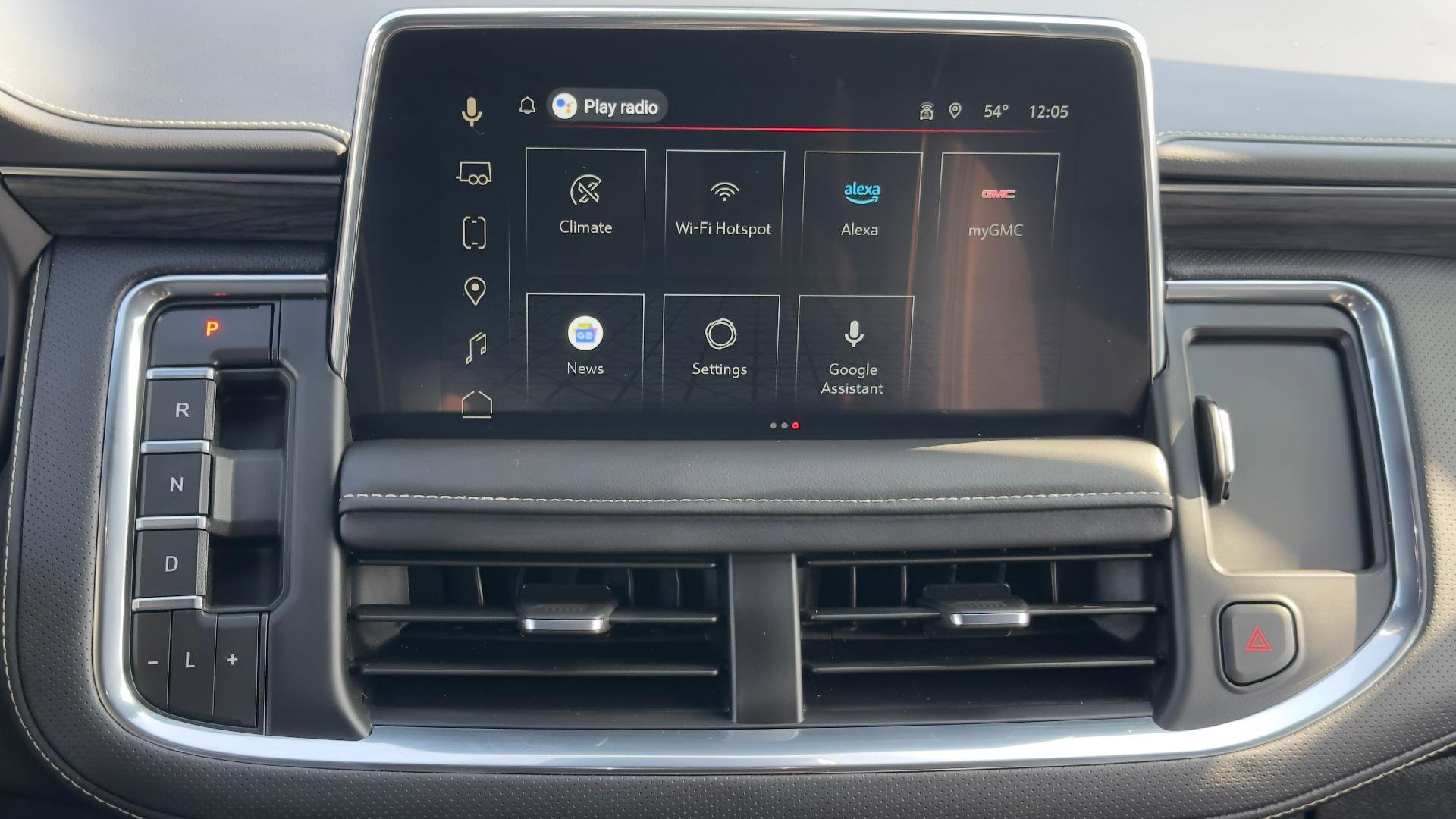 Used 2024 GMC Yukon SLT w/ SLT Luxury Package image 15