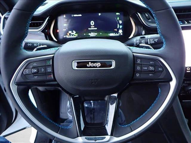 Used 2022 Jeep Grand Cherokee Trailhawk w/ Advanced Protech Group II image 15