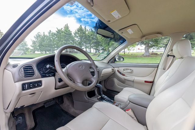 Used 1999 Oldsmobile Intrigue GLS FWD image 9