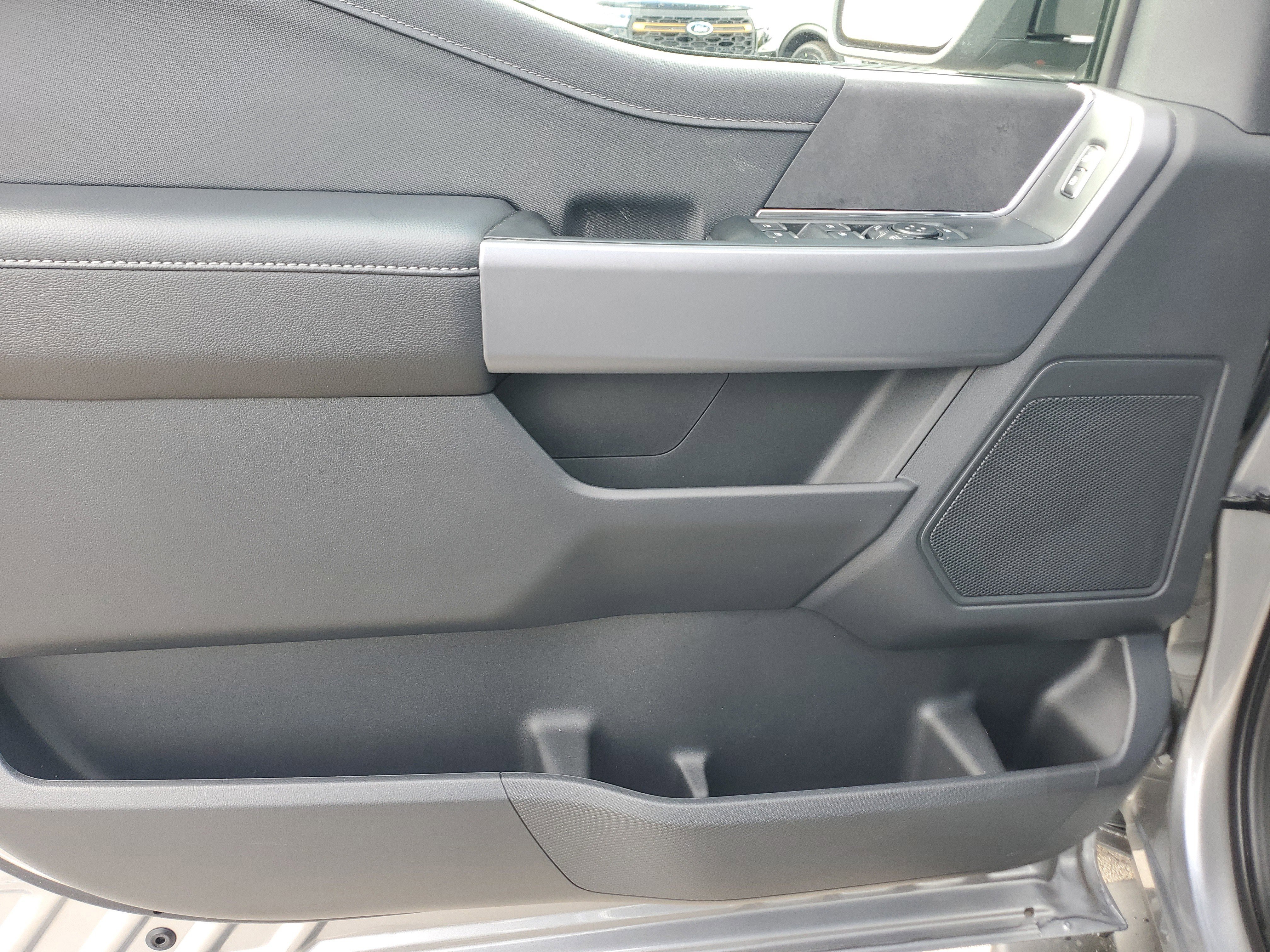 New 2026 Ford F150 XLT w/ Equipment Group 302A MID image 12