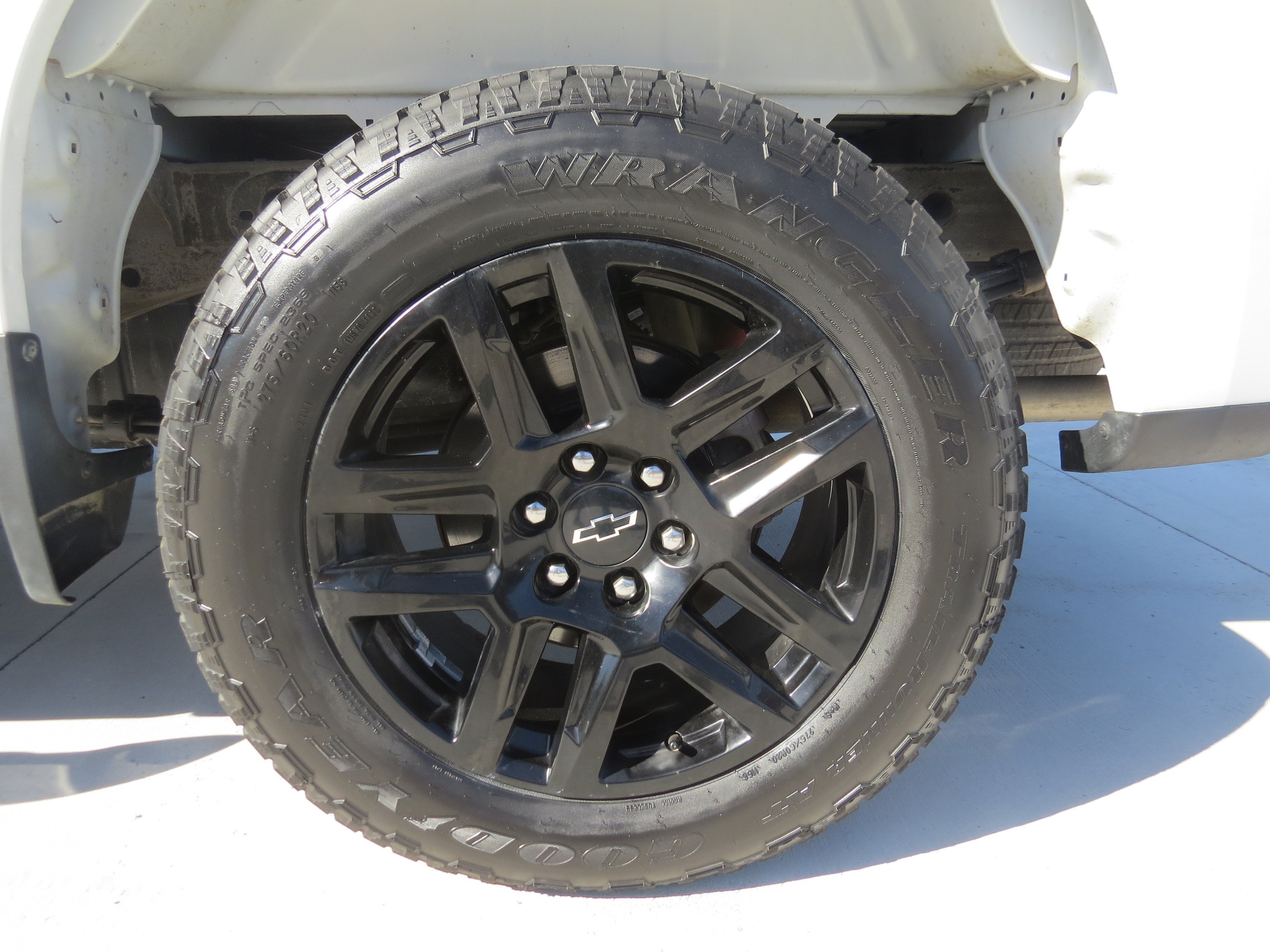 Used 2022 Chevrolet Silverado 1500 RST w/ Convenience Package II AWD/4WD image 13