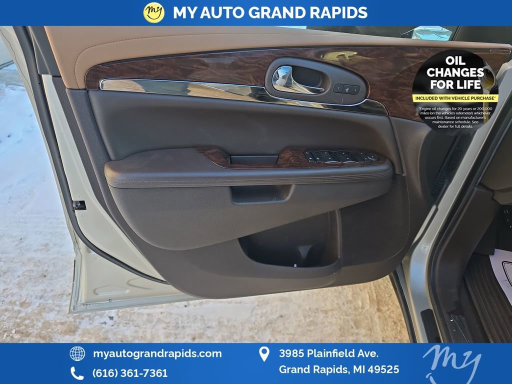 Used 2017 Buick Enclave Leather image 9