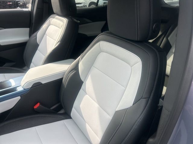 New 2026 Chevrolet Equinox EV LT AWD/4WD image 11