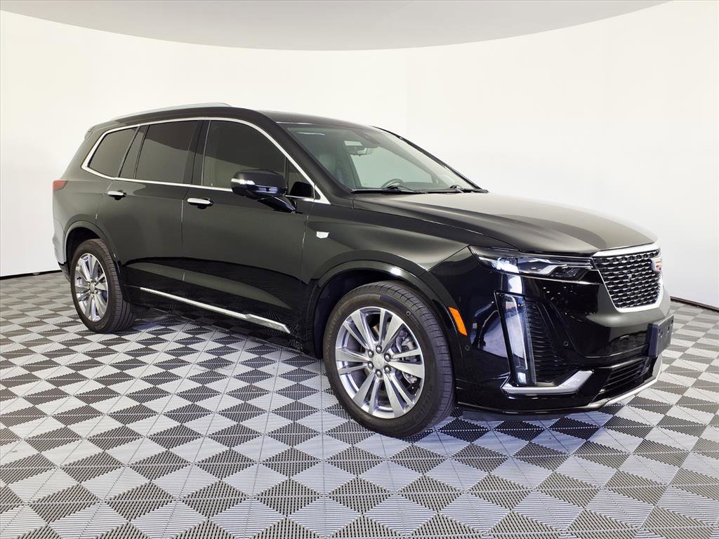 Certified 2023 Cadillac XT6 Premium Luxury w/ Technology Package image 3