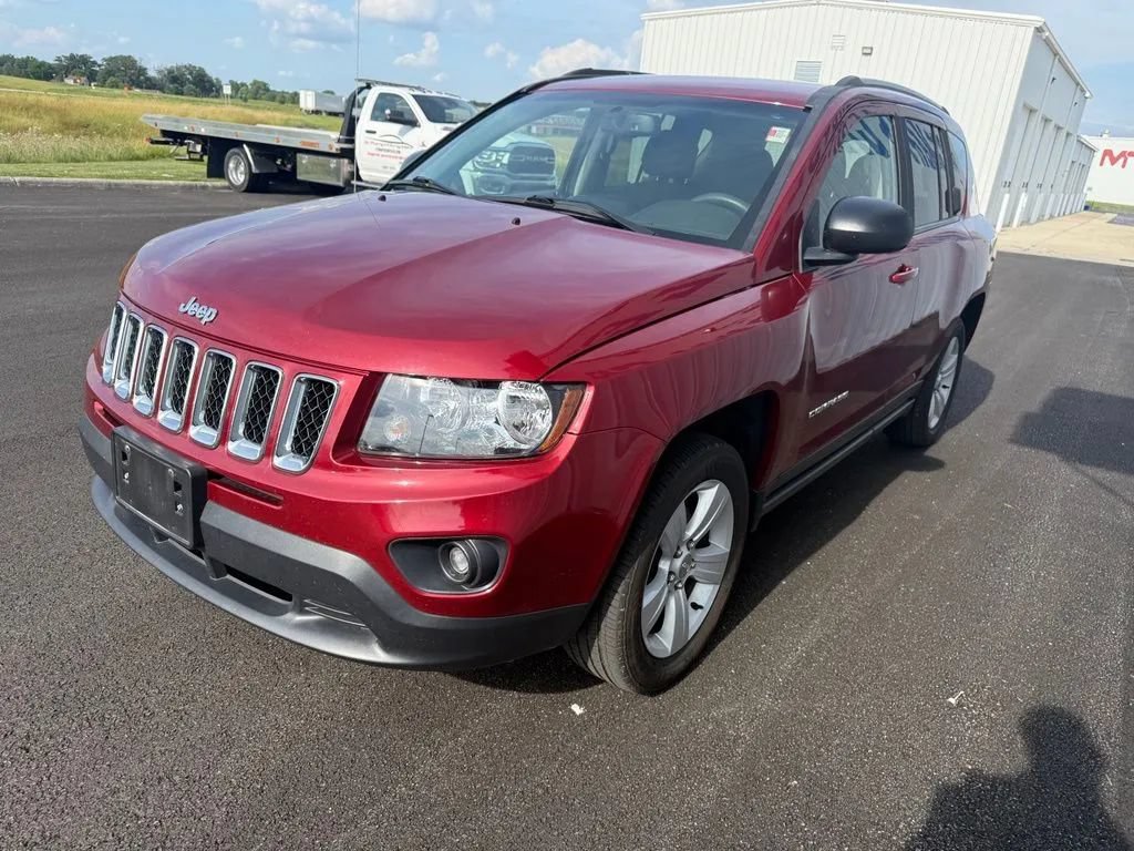 Used 2016 Jeep Compass Sport w/ Power Value Group FWD image 4