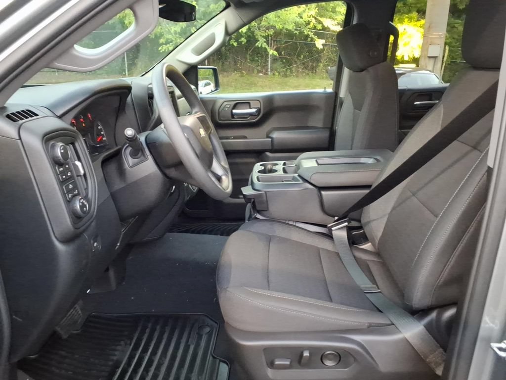 New 2026 Chevrolet Silverado 1500 Custom w/ Turbomax Blackout Package AWD/4WD image 12