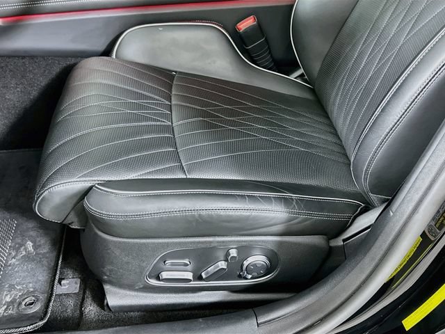 Used 2023 Genesis G90 3.5T AWD/4WD image 20