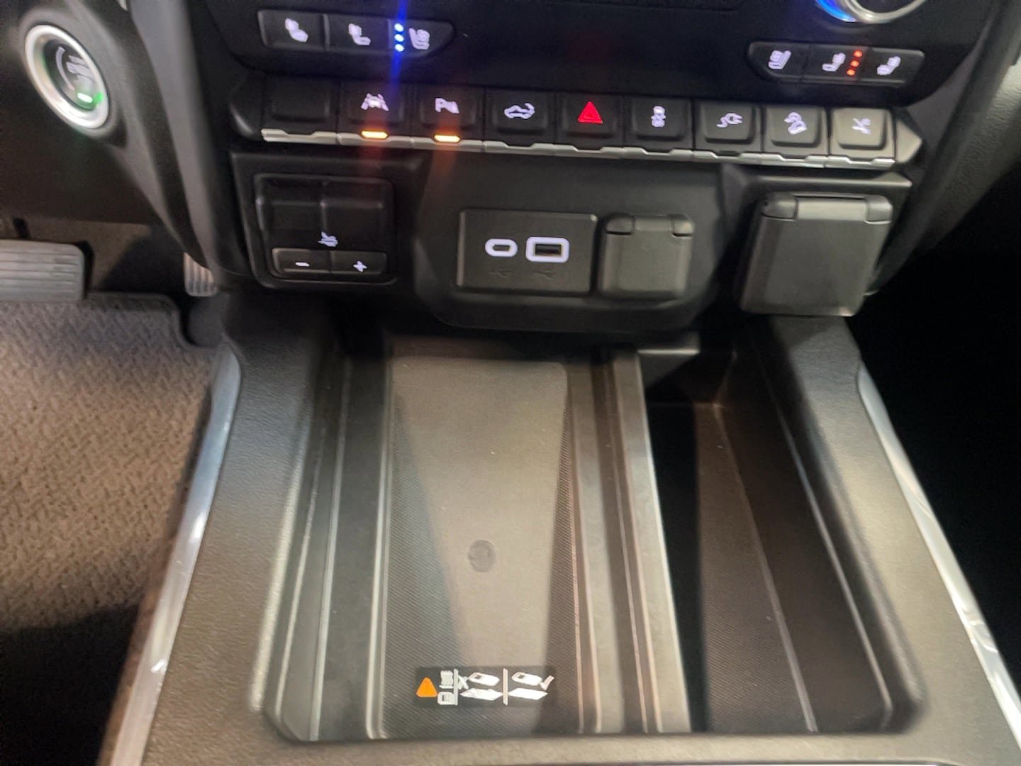 Used 2022 GMC Sierra 1500 Denali w/ Denali Reserve Package image 26