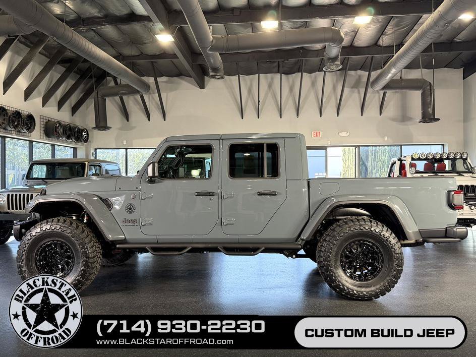Used 2025 Jeep Gladiator Mojave AWD/4WD image 8