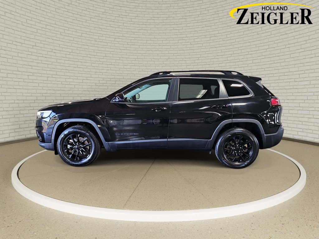 Used 2023 Jeep Cherokee Altitude Lux AWD/4WD image 8