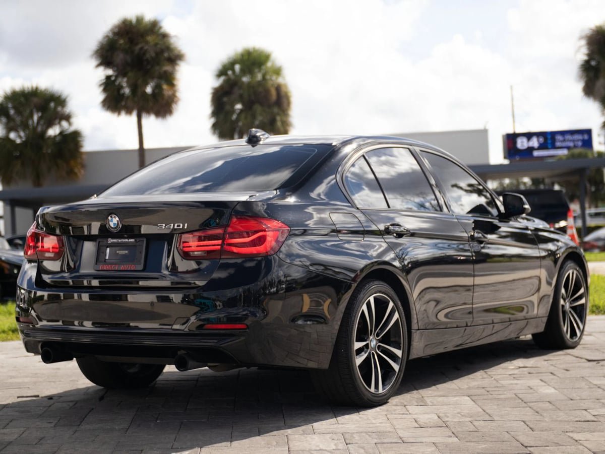 Used 2018 BMW 340i Sedan w/ Premium Package RWD image 14