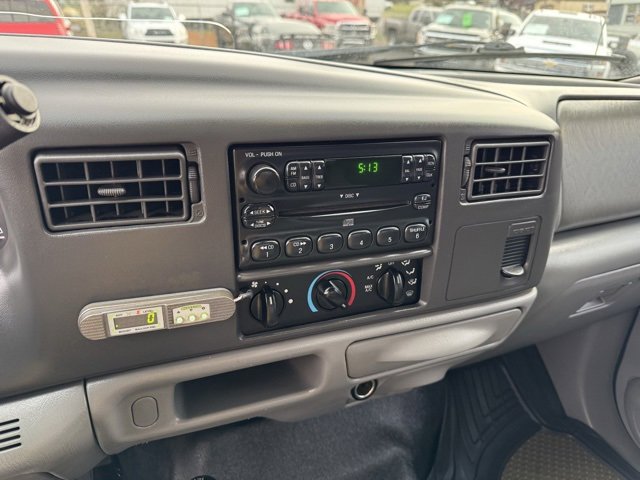Used 2004 Ford F350 XLT image 21