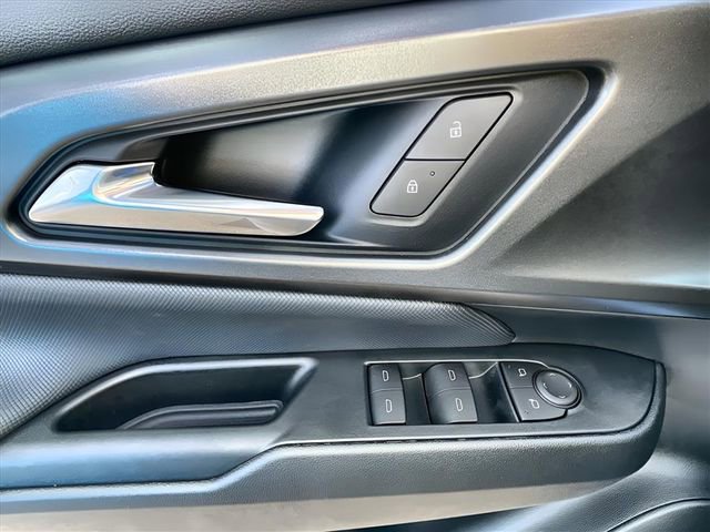 New 2026 Chevrolet Equinox EV LT image 23