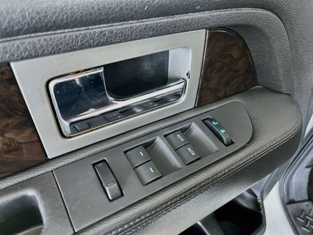 Used 2013 Ford F150 Platinum RWD image 18
