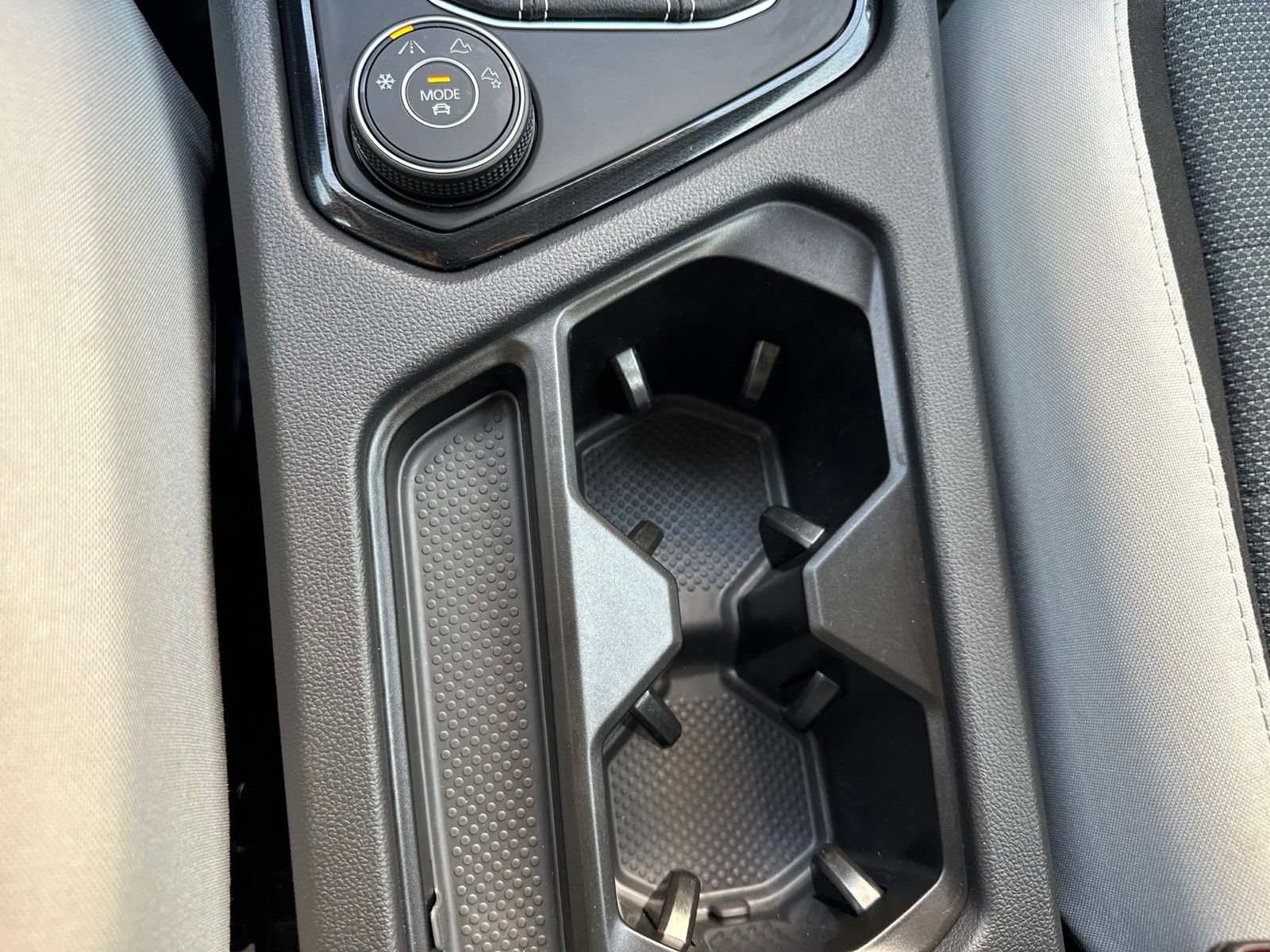 Certified 2025 Volkswagen Taos S AWD/4WD image 59