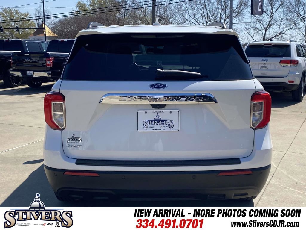Used 2022 Ford Explorer XLT image 9