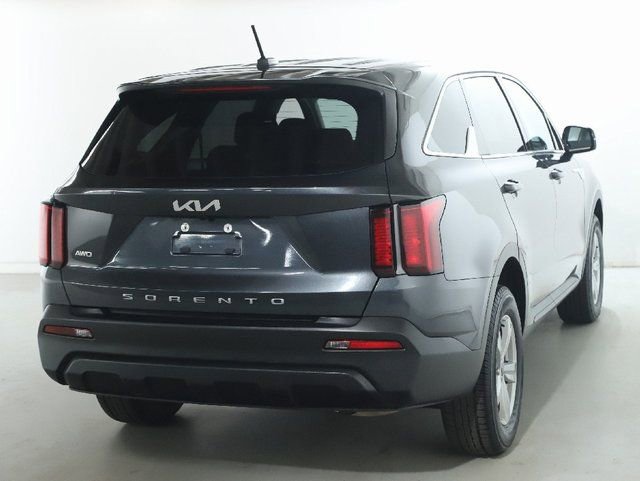 Used 2022 Kia Sorento LX AWD/4WD image 47