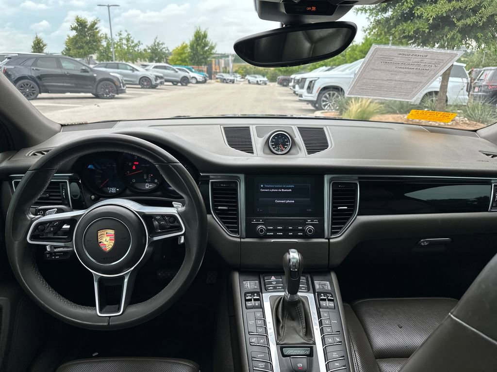 Used 2018 Porsche Macan Sport Edition AWD/4WD image 29