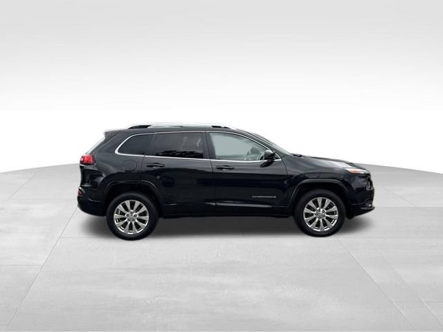 Used 2016 Jeep Cherokee Overland AWD/4WD image 2