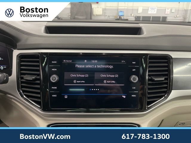 Certified 2022 Volkswagen Atlas SEL R-Line image 23